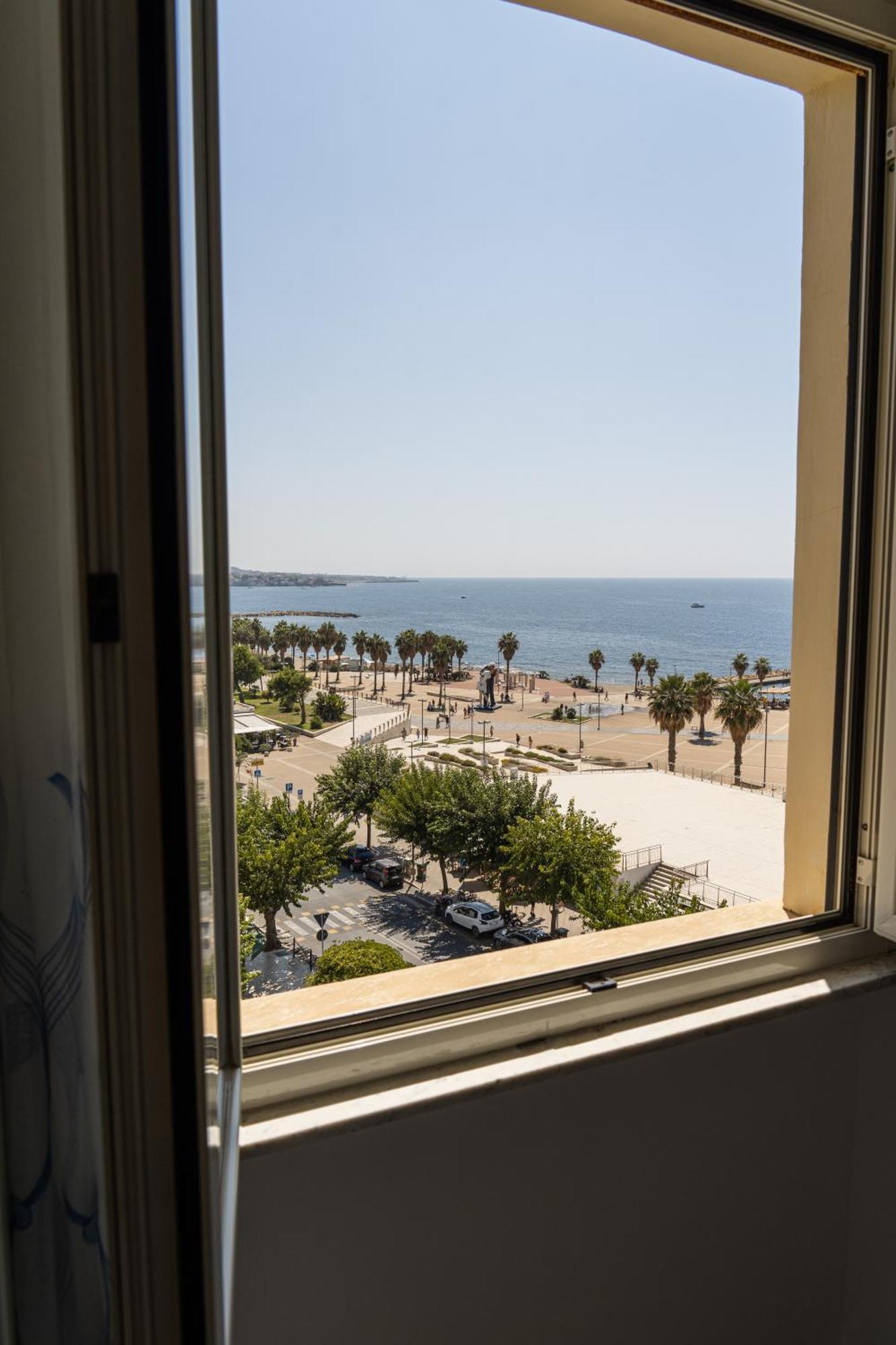 B&B Vistamare Civitavecchia Buitenkant foto